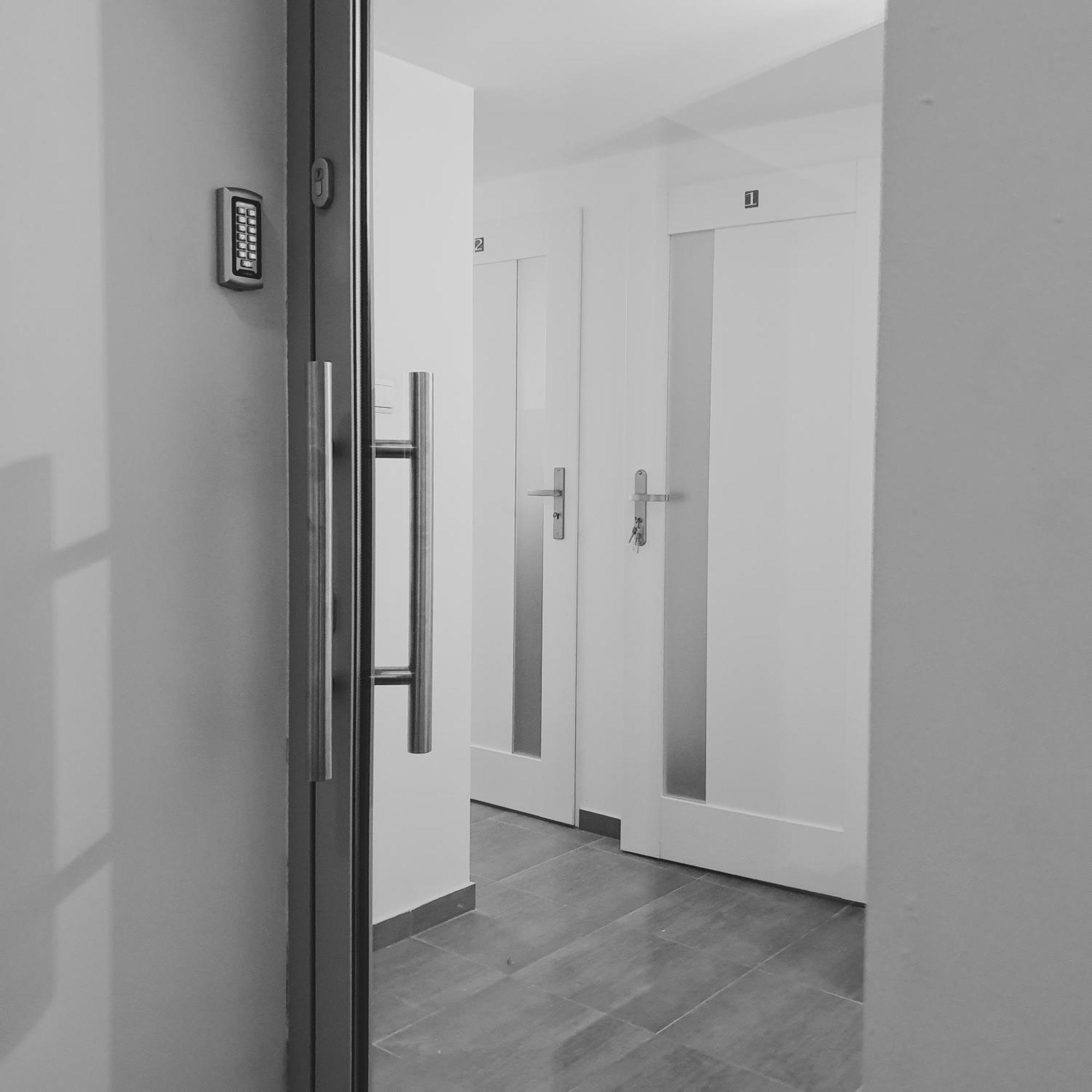 Two Streets One Stay Stefana & Damrota Kattowitz Exterior foto